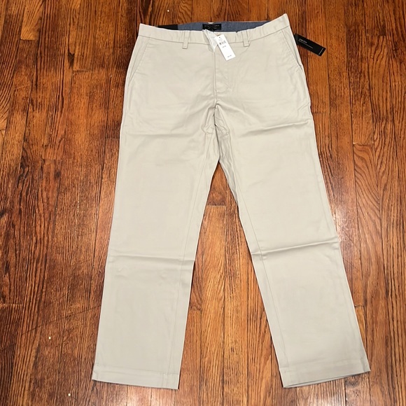 Banana Republic Emerson Stretch Chino Pant Straight Fit in Sand Size 34x30 NWT - Picture 3 of 4